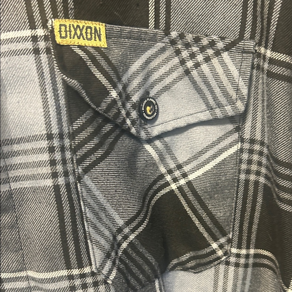 Dixxon Adamantium Black & Gray Plaid Men's Flannel Shirt Jacket - Picture 2 of 5